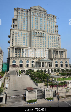 En Kolkata, India. 11 de junio, 2019. ITC Hotel Bengala real el día de la inauguración. Es de 133 metros de altura con 456 habitaciones en ITC ITC Sonar y Royal hotel Bengala Foto de stock