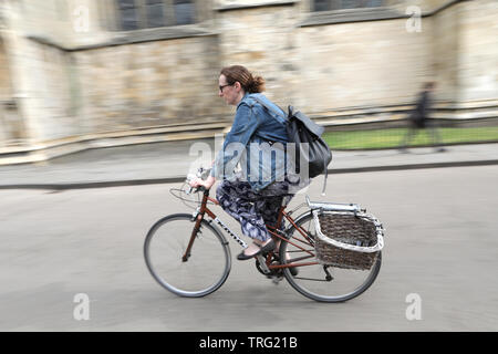 Ciclista, del centro de York.