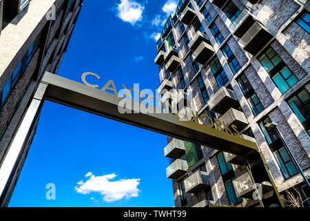 Caxton obras de nuevos edificios residenciales en Canning Town, Londres, Reino Unido.
