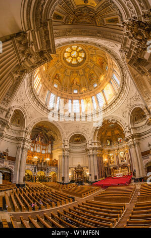Dome interieur, cúpula, Berlín, Alemania