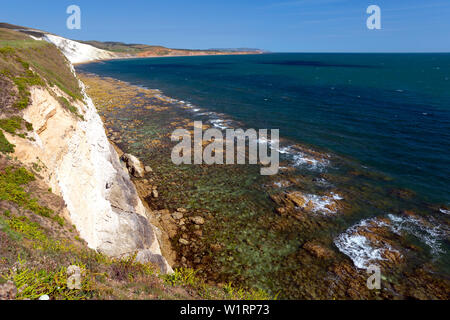 Wave, corte, plataforma, tiza, acantilados, Compton Bay, agua dulce, Isla de Wight, Inglaterra, Reino Unido, Geología, Foto de stock