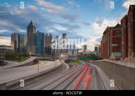 La Interestatal I-85 que conducen al centro de Atlanta, Georgia, Estados Unidos de América Foto de stock