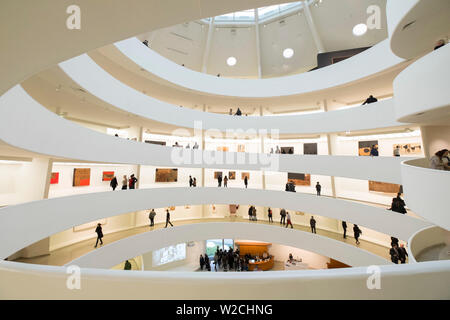 Museo Guggenheim, la Quinta Avenida, Manhattan, Ciudad de Nueva York, Nueva York, EE.UU. Foto de stock