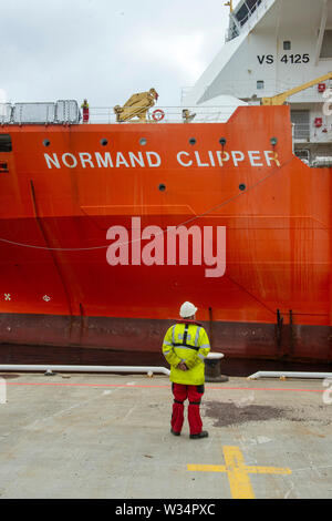 Normand Clipper entrega de la planta retirada del servicio del petróleo del mar del norte Campos de Lerwick Shetland Foto de stock