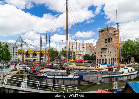 Oude Haven (Puerto Antiguo) en el distrito marítimo de Rotterdam, Países Bajos, Europa
