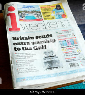 Yo titular de prensa 'Gran Bretaña envía más buques de guerra del Golfo" en la portada Londres England Reino Unido Foto de stock