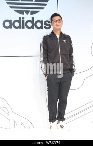 Cantante y actor de Hong Kong Shawn Yue posa durante una conferencia de prensa para Adidas sportswear en Taipei, Taiwán, 16 de enero de 2015. Foto de stock
