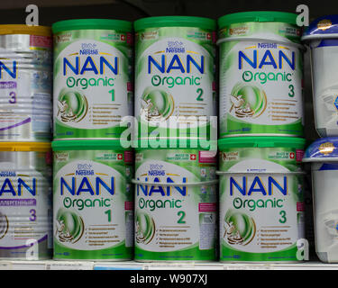 Organica Bebe Leche De Formula En Un Supermercado Britanico Fotografia De Stock Alamy