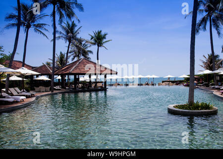 Piscina ,Anantara-Resort & Spa, Mui Ne, Vietnam,asia , 30074640 Foto de stock