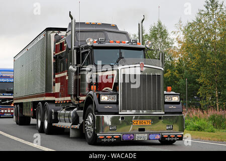 Kenworth w900 fotografías e imágenes de alta resolución - Alamy