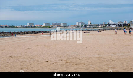 La Rochelle, Francia - 07 mayo, 2019: Minimes Playa o Plage des Minimes en La Rochelle, Francia Foto de stock