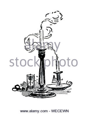 Velas encendidas en chamberstick, ilustración vintage desde 1900 Foto de stock