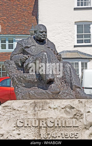 Westerham Kent estatua de Churchill en el Green Foto de stock