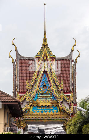 Templo Tailandés arte y arquitectura. Aunque hay muchas diferencias en el diseño y el estilo, todos se adhieren a los mismos principios. Foto de stock