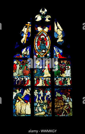La imagen de una iglesia gótica ventana en Ulm, Alemania Foto de stock