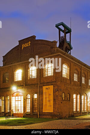 PACT Zollverein, Essen, área de Ruhr, Renania del Norte-Westfalia, Alemania, Europa Foto de stock