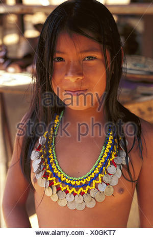 Retrato De Una Ni A Ind Gena Embera Parque Nacional Chagres Panam Am Rica Central Fotograf A