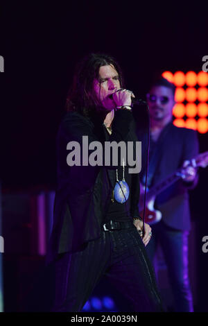 17 septembre 2019, à Norfolk, Virginie, USA : Rival Sons amène le rock à la foule à Chrysler Hall le 18 septembre 2019 à Norfolk, en Virginie. ..Photo ..Â©Jeff Moore 2019 (Crédit Image : © Jeff Moore/Zuma sur le fil) Banque D'Images