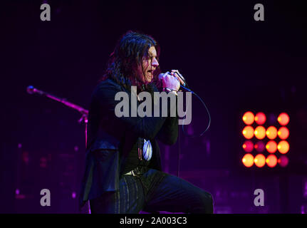 17 septembre 2019, à Norfolk, Virginie, USA : Rival Sons amène le rock à la foule à Chrysler Hall le 18 septembre 2019 à Norfolk, en Virginie. ..Photo ..Â©Jeff Moore 2019 (Crédit Image : © Jeff Moore/Zuma sur le fil) Banque D'Images