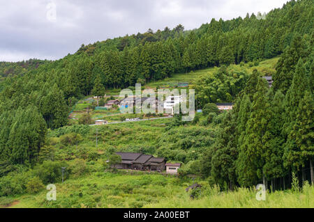 Les japonais sur les pentes des montagnes. Scène rurale l'Agriculture Banque D'Images