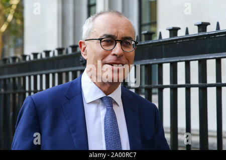 Cour suprême, London, UK, 19 sept 2019 - LORD DAVID PANNICK QC arrivent à la Cour Suprême du Royaume-Uni à Londres le dernier jour de l'audition d'un appel dans les multiples défis juridiques à l'encontre du premier ministre Boris Johnson a décidé de proroger le Parlement à l'avant d'un discours de la reine le 14 octobre. Depuis le mardi 17 septembre, onze au lieu de neuf juges de la Cour suprême a entendu la question politiquement affirment que Boris Johnson ont agi illégalement en conseillant la Reine de suspendre le parlement pour cinq semaines afin d'étouffer le débat sur la crise Brexit. Credit : Dinendra Haria/Alamy Vivre sw Banque D'Images