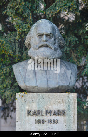 La Karl-Marx-Denkmal, Strausberger Platz, Friedrichshain, Berlin, Deutschland Banque D'Images