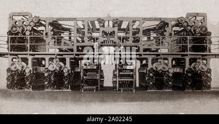 La dernière version de l'ingénierie et de la technologie des années 1930 : un géant de la presse moderne, journal propulsé par 2 moteurs de 85 CV. Il peut produire 100 000 journaux de 24 pages par heure et a également des dossiers et actualités Fin automatique des périphériques. Banque D'Images