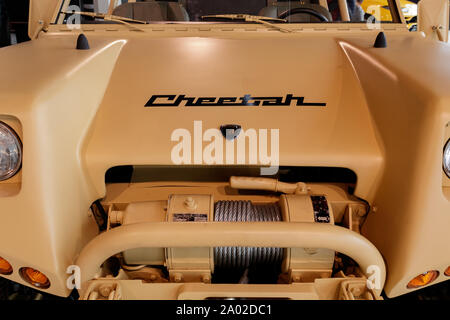 Modena / ITALIE - Le 10 février 2018 : Lamborghini LM002 Cheetah au musée à Modène Italie Banque D'Images