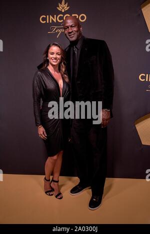 Yvette Prieto, Michael Jordan au hall des arrivées pour Cincoro Tequila Lancement, attraper des steaks, New York, NY Le 18 septembre 2019. Photo par : Mark Ashe/Everett Collection Banque D'Images