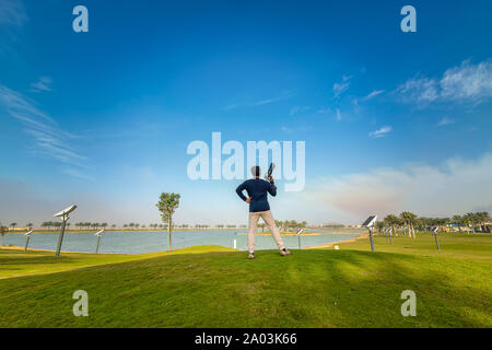 Photographe d'aventure dans le lac Modon Dammam Arabie Saoudite Banque D'Images