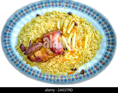 Poulet mandi ou mandhi cuisine arabe traditionnelle. Banque D'Images