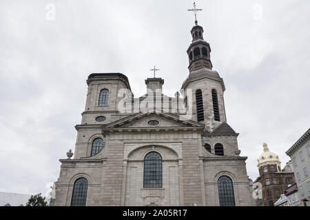 La ville de Québec, Canada - 6 août 2015en flânant dans la ville de Québec près du Château Frontenac lors d'un matin nuageux. Banque D'Images