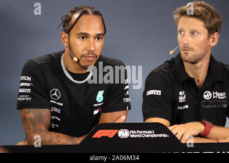 19 septembre 2019 ; le circuit de Marina Bay, Marina Bay, Singapour ; la Formule Un, jour de l'arrivée ; Mercedes AMG Petronas Motorsport, Lewis Hamilton : Action Crédit Plus Sport Images/Alamy Live News Banque D'Images