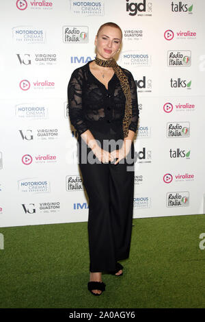 Sesto San Giovanni (MI), inauguration de la nouvelle "Notorius Cinemas multiplex. Dans l'image : Arisa Banque D'Images