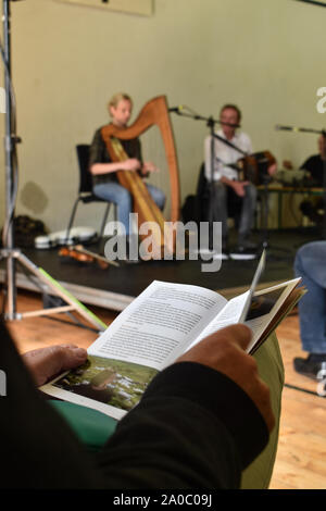 Festival des maîtres des traditions 2019 à Bantry. Concert secret avec Dermot Byrne. Banque D'Images