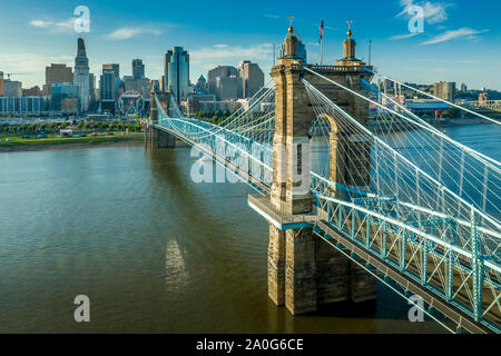 Roebling pont sur la rivière Ohio Banque D'Images