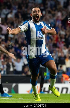 Barcelone, Espagne. 19 Sep, 2019. L'Espanyol Matias Vargas célèbre son but au cours d'une UEFA Europa League Groupe H match de football entre l'équipe espagnole RCD Espanyol et équipe hongroise Ferencvaros à Barcelone, Espagne, le 19 septembre 2019. Credit : Joan Gosa/Xinhua/Alamy Live News Banque D'Images