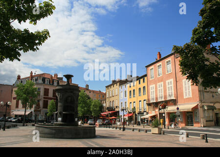 Places et maisons à Issoire (auvergne - France) Banque D'Images