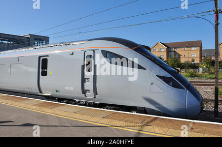 Nouvelle classe Hitachi en livrée grise 802/2 unité multiple bi-mode à Peterborough Cambridgeshire, Angleterre, RU Banque D'Images