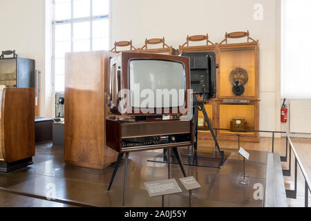 2019 : Paris, France - 01 septembre 2019 : Exposition au Musée des Arts et Métiers (design industriel de Paris, métiers d'Art, Arts et Craf Banque D'Images