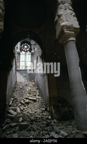 31 mai 1993 pendant le siège de Sarajevo : l'intérieur de l'holocauste à la National Art Gallery et de la bibliothèque sur Obala Kulina bana. Aujourd'hui, c'est l'Hôtel de ville de Sarajevo. Banque D'Images