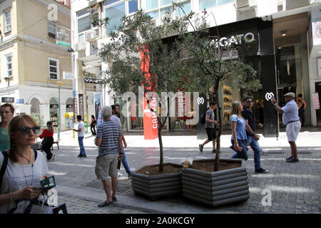 La rue Ermou Grèce Athènes Personnes Shopping Banque D'Images