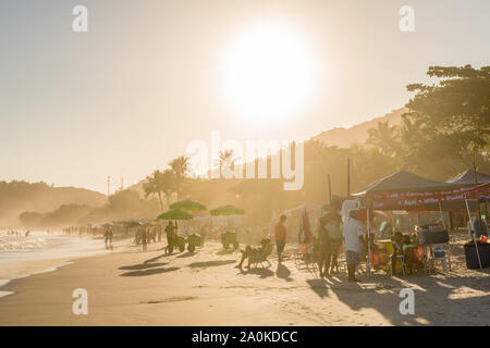 Juqueí, Praia de Juqueí, São Sebastião, São Paulo, week-end populaire resort, plage, Océan Atlantique, l'état de São Paulo, Brésil, Amérique Latine Banque D'Images