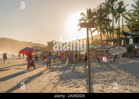 Juqueí, Praia de Juqueí, São Sebastião, São Paulo, week-end populaire resort, plage, Océan Atlantique, l'état de São Paulo, Brésil, Amérique Latine Banque D'Images