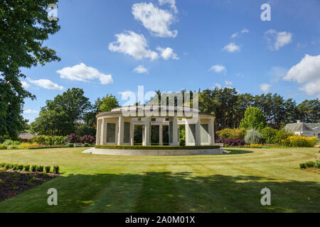 L'Brookwood Memorial 1939-1945 dans les cimetières militaires au cimetière de Brookwood, Pirbright, Woking, Surrey, Angleterre du Sud-Est, Royaume-Uni Banque D'Images