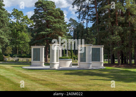 L'Brookwood Memorial 1914-1918 dans les cimetières militaires au cimetière de Brookwood, Pirbright, Woking, Surrey, Angleterre du Sud-Est, Royaume-Uni Banque D'Images