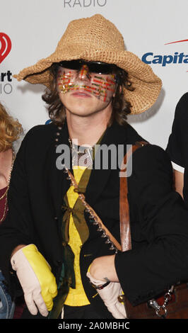 Las Vegas, USA. 20 Sep 2019. Matt Shultz de Cage The Elephant assiste au iHeartRadio Music Festival à T-Mobile Arena le 20 septembre 2019 à Las Vegas, Nevada. Photo : imageSPACE/MediaPunch MediaPunch Crédit : Inc/Alamy Live News Banque D'Images