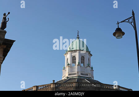 Dôme du Sheldonian Theatre Oxford conçu par Sir Christopher Wren achevé en 1669 Aujourd'hui une salle de concert aussi utilisé pour le degré de cérémonies Banque D'Images
