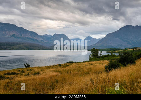 Orage sur St Mary Lake, le parc national des Glaciers Banque D'Images