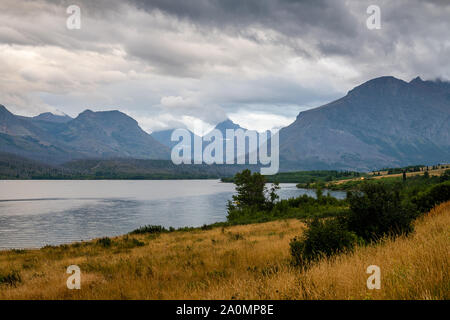 Orage sur St Mary Lake, le parc national des Glaciers Banque D'Images